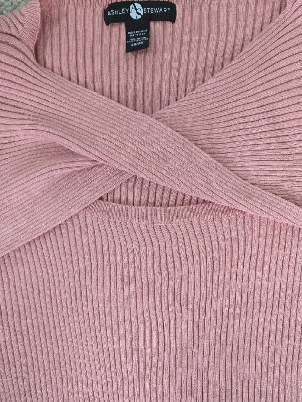 Ashley Stewart Plus Size 26/28 Pink Cutout Ribbed Knit Sweater - Picture 4 of 8